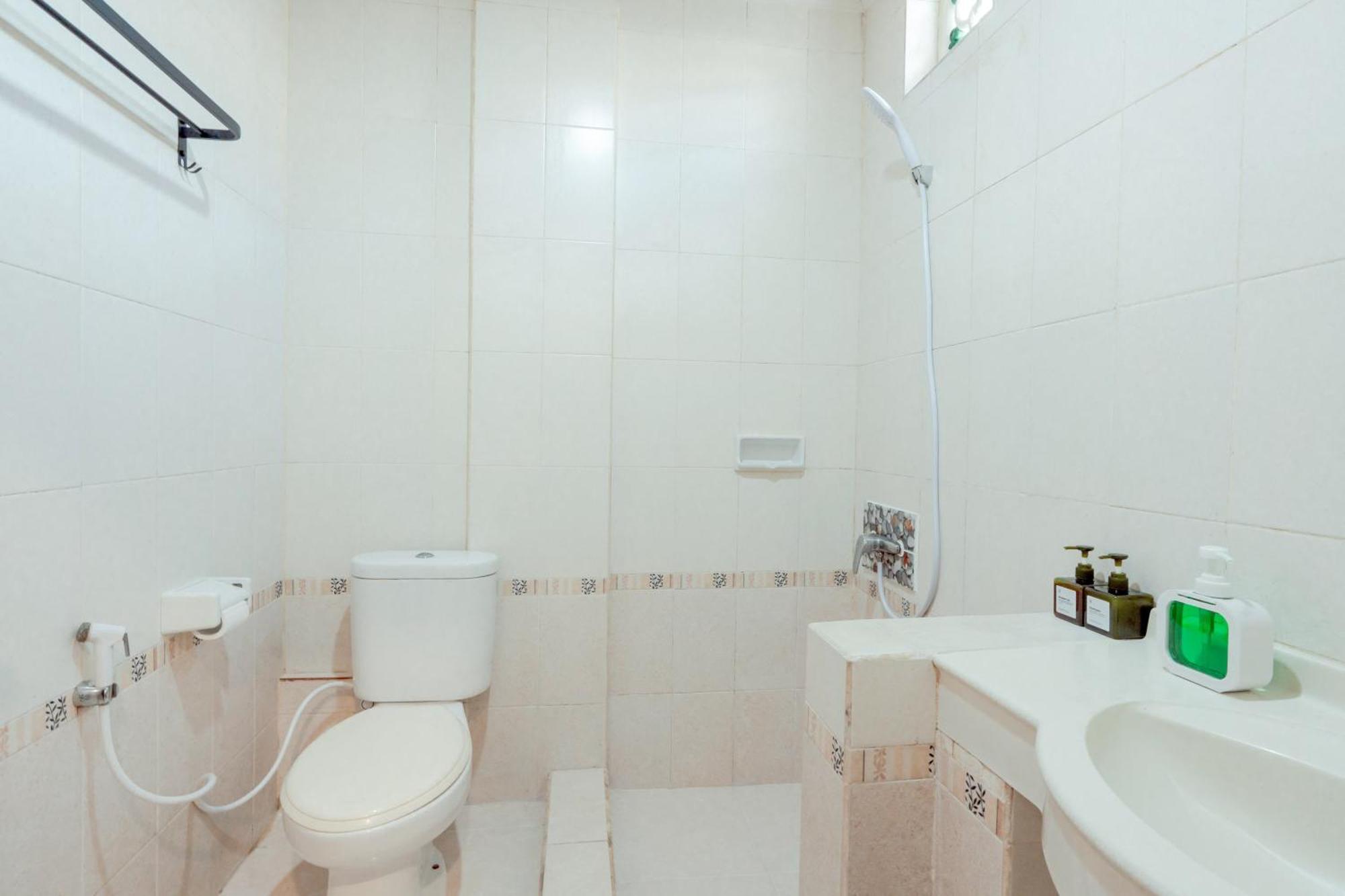 Urbanview Hotel Rasa Sayang Inn Tanjung Benoa Bali Kuta Selatan Extérieur photo